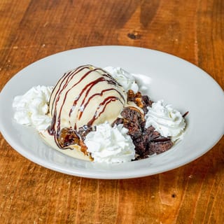 Chocolate Brownie A La Mode